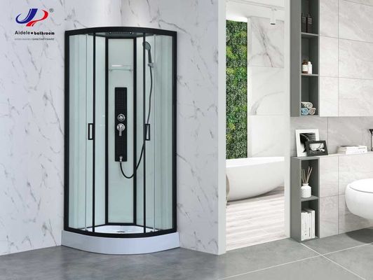 Modern tasarımlı duş odası, mat siyah çerçeve ve cam çatısı olan 4/5mm kalın cam.